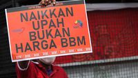 Buruh Beraksi di Surabaya, Protes Kenaikan Harga BBM