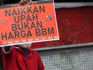 Buruh Beraksi di Surabaya, Protes Kenaikan Harga BBM