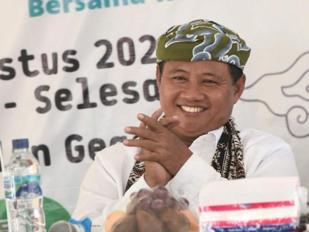 Jabar Hari Ini: Permohonan Maaf Wagub Uu soal HIV/AIDS Jabar Hari Ini: Permohonan Maaf Wagub Uu soal HIV/AIDS