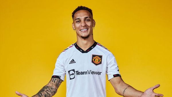 Foto: Antony Berbaju MU