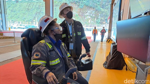 PT Freeport Indonesia (PTFI) menerapkan otomatisasi untuk melakukan eksploitasi di beberapa lokasi tambang Grasberg. Ini dilakukan untuk meminimalisir risiko.