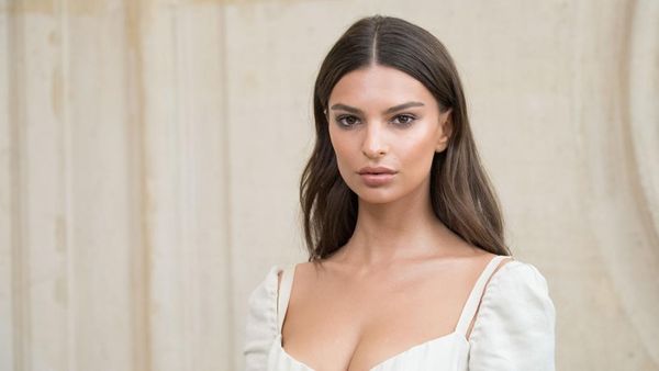 Cuma Emily Ratajkowski yang Dukung Amber Heard!