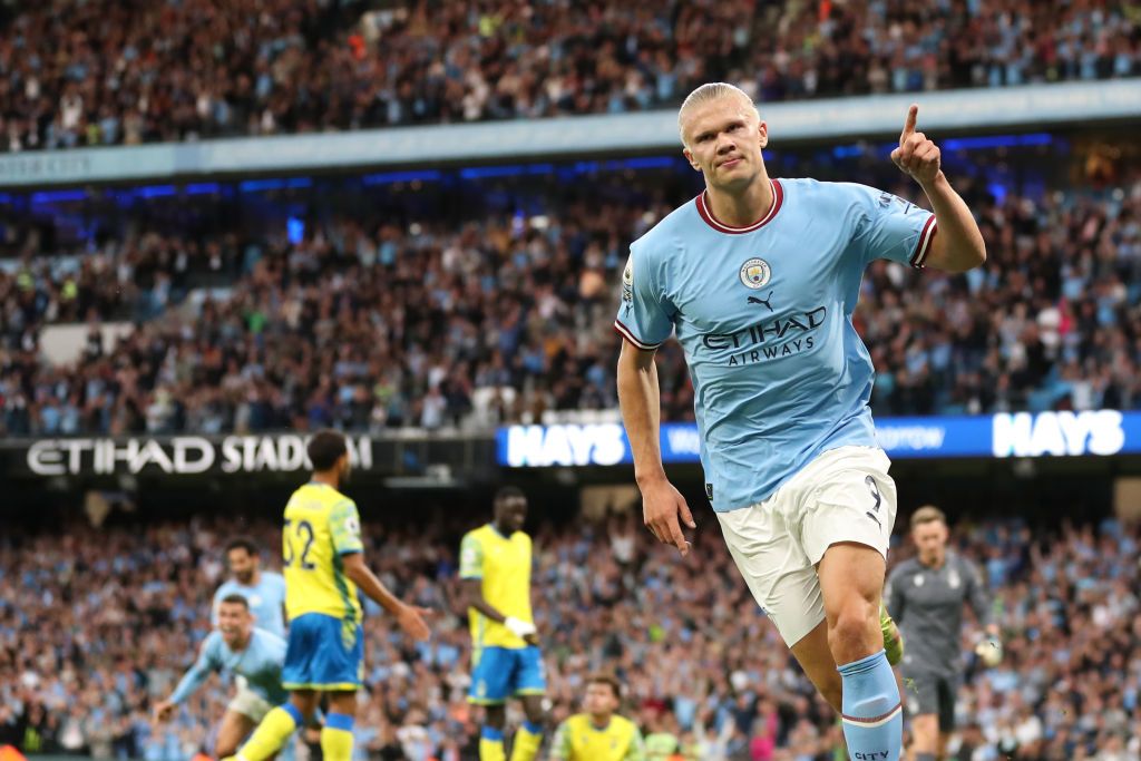 MANCHESTER, ENGLAND - AUGUST 31: Erling Haaland of Manchester City celebrates after scoring a goal to make it 2-0 during the Premier League match between Manchester City and Nottingham Forest at Etihad Stadium on August 31, 2022 in Manchester, United Kingdom. (Photo by James Williamson - AMA/Getty Images)
