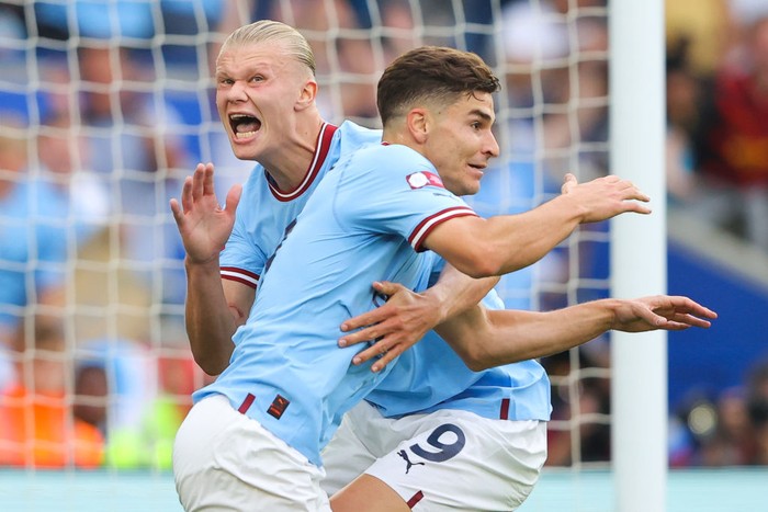 LEICESTER, ENGLAND - JULY 30: Erling Haaland of Manchester City celebrates with Julian Alvarez during the FA Community Shield final between Manchester City and Liverpool at The King Power Stadium on July 30, 2022 in Leicester, England. (Photo by James Gill - Danehouse/Getty Images)