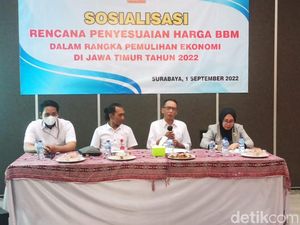 Pedagang Pasar Sosialisasi Penyesuaian Harga Jelang Kenaikan BBM