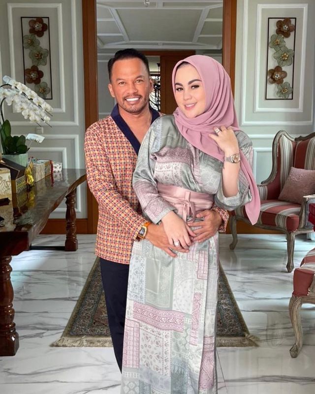 Jennifer Dunn dan Faisal Harris Jennifer Dunn dan Faisal Harris