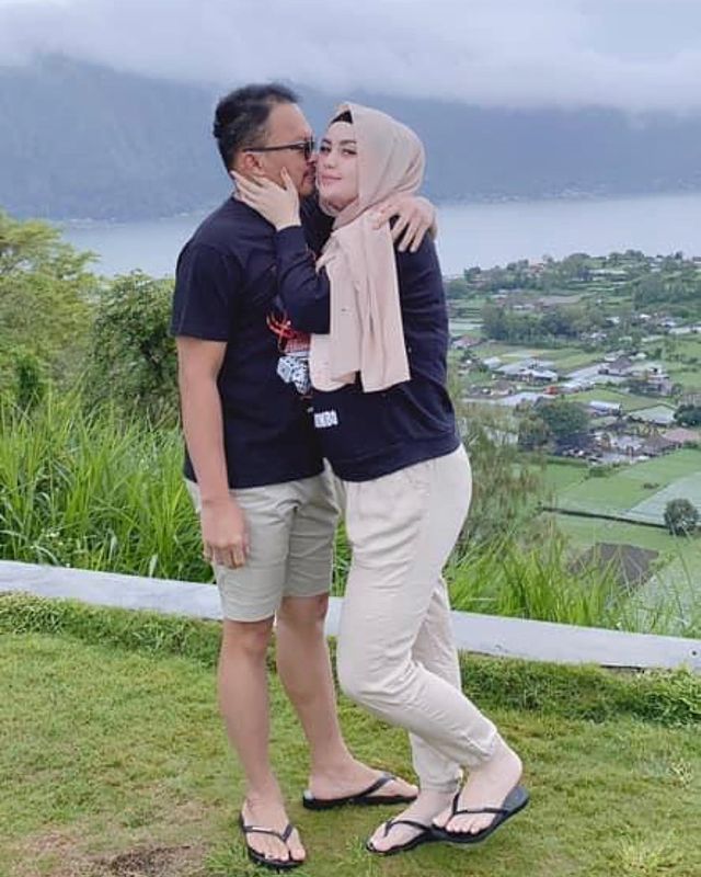 Jennifer Dunn dan Faisal Harris Jennifer Dunn dan Faisal Harris