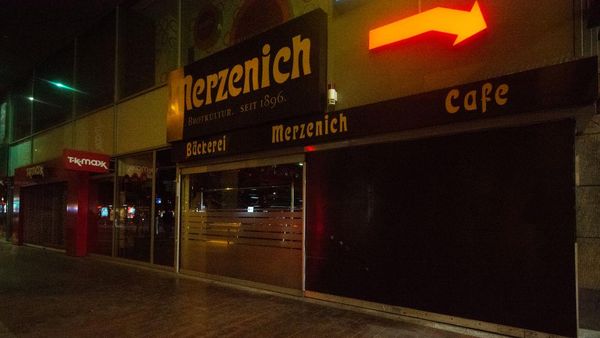 Gelap-gelapan di Cologne Jerman Imbas Krisis Energi-Tarif Listrik Naik