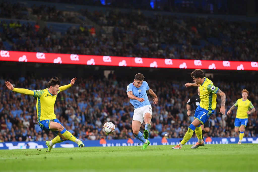 MANCHESTER, ENGLAND - AUGUST 31: Julian Alvarez of Manchester City scores their team's sixth goal during the Premier League match between Manchester City and Nottingham Forest at Etihad Stadium on August 31, 2022 in Manchester, England. (Photo by Laurence Griffiths/Getty Images)