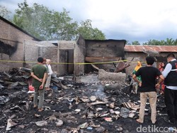 Pasar Langkimat Paluta Terbakar, Belasan Rumah dan Kios Ludes Dilalap Api