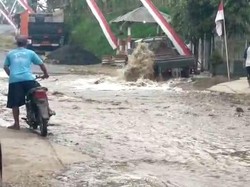 Pipa PDAM Bocor, Jalanan Pulungdowo Malang Sempat Tergenang