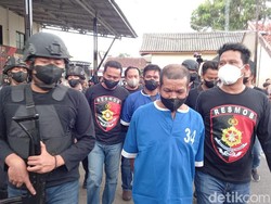 Penjual Nasi Goreng Tegal Tewas Ditembak Adik, Pelaku: Diperintah Bapak