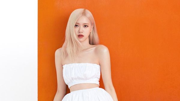 7 Foto Rose BLACKPINK Potong Rambut Pendek, Bikin Pangling Terpesona