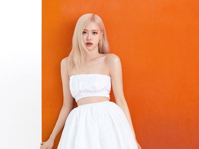 7 Foto Rose BLACKPINK Potong Rambut Pendek, Bikin Pangling Terpesona