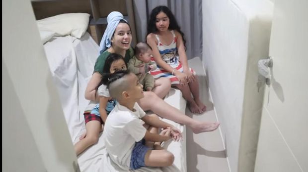 Rumah Baru Sheila Marcia Rumah Baru Sheila Marcia