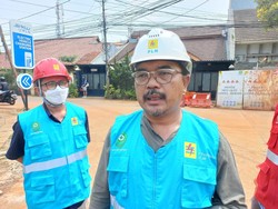 Pasha Ngamuk Proyek Galian di Depok Bikin Jalan Berlumpur, PLN Beri Penjelasan