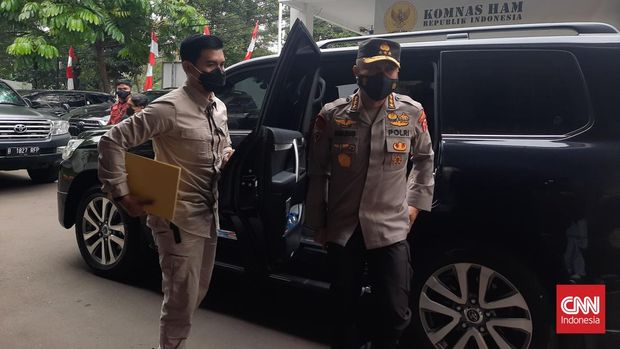 Tim khusus Polri mendatangi kantor Komisi Nasional Hak Asasi Manusia (Komnas HAM), Jakarta Pusat pada hari ini, Kamis (1/7).