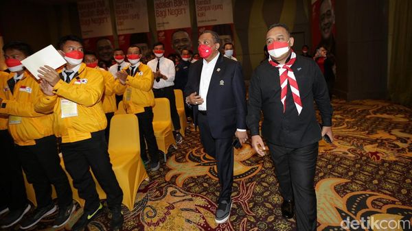 Wamenaker Lepas PMI Sektor Manufaktur ke Korsel