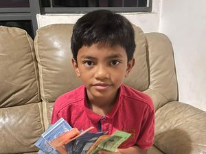 Kisah Bocah Berhati Emas, Rela Nabung Uang Jajan Demi Bantu Bayar Les Teman