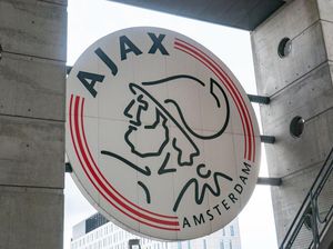 Bisnis Jual Beli Pemain Ajax 5 Musim Terakhir: Cuan Melulu