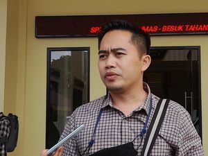 Polisi Bakal Datangi Rumah Pria Singkap Jilbab Petugas KAI Polisi Bakal Datangi Rumah Pria Singkap Jilbab Petugas KAI