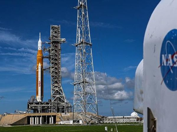 Wujud Roket Baru NASA yang Besok Meluncur ke Bulan