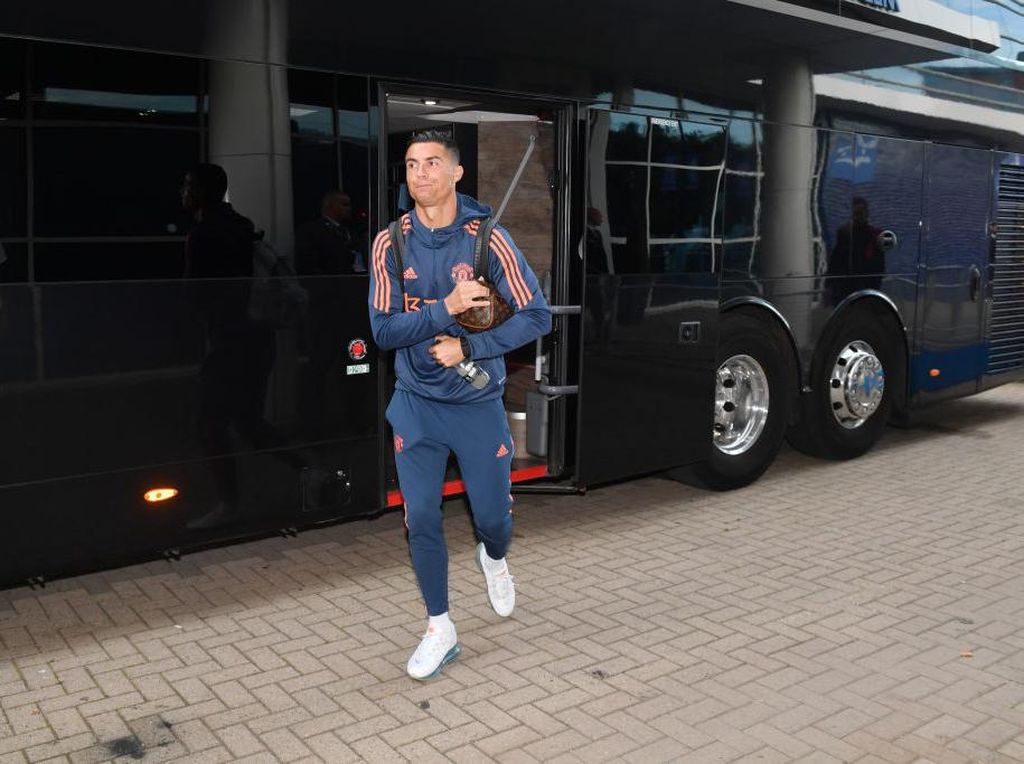 Cristiano Ronaldo di Bangku Cadangan MU Lawan Leicester Cristiano Ronaldo di Bangku Cadangan MU Lawan Leicester