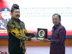 Jaksa Agung Serahkan 43 Bidang Tanah Hasil Rampasan Negara ke Pemprov Bali