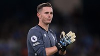 Kiper Dean Henderson saat ini dipinjamkan ke Nottingham Forest. Foto: Getty Images/Laurence Griffiths