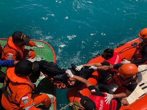 Tim SAR Temukan Potongan Tubuh Diduga Korban Tenggelamnya KM Niaga