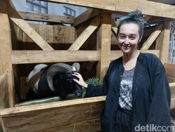 Kenalan dengan Fabiola Elizabeth, Bule Jerman yang Cinta Budaya Sunda