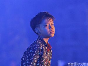 Farel Prayoga Ngarep Nyanyi Bareng Iwan Fals, Terkenang Lagu Ibu Farel Prayoga Ngarep Nyanyi Bareng Iwan Fals, Terkenang Lagu Ibu
