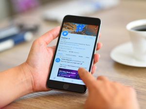 Dua Kebiasaan Bermedia Sosial yang Bikin Kamu Pintar, Sudah Coba? Dua Kebiasaan Bermedia Sosial yang Bikin Kamu Pintar, Sudah Coba?