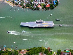 India Pamerkan Kapal Induk Pertama Buatan Dalam Negeri, Lirik China