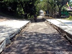 Dulu Rusak Parah, Kini Jalan Menuju Kantor Pemkab Sukabumi Dibeton