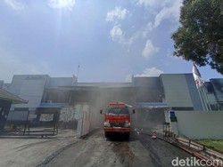 6 Fakta Kebakaran Pabrik di Jababeka Berjam-jam Lamanya