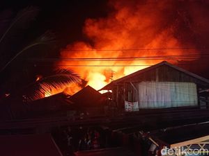 23 Rumah Warga di Bantaran Sungai Karang Mumus Samarinda Kebakaran