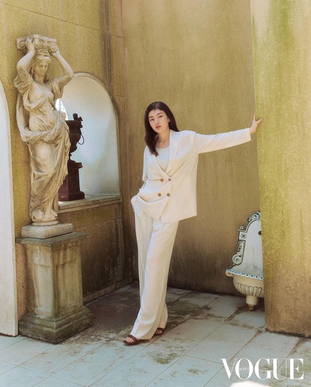 Kim Yong Ji/ Foto : instagram.com/demi_kimee Kim Yong Ji/ Foto : instagram.com/demi_kimee