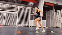 Penampilan Sporty Nia Ramadhani, Rajin Lari di GBK