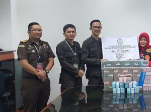 Rp 1,7 Miliar Duit Korupsi di Tasik Diserahkan ke Kas Negara Rp 1,7 Miliar Duit Korupsi di Tasik Diserahkan ke Kas Negara