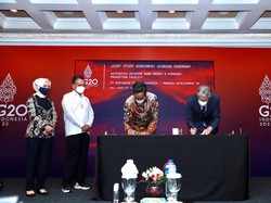Pertamina Kembangkan PLTB di Lepas Pantai Bali