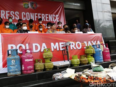 Tampang Belasan Pengoplos Elpiji, Kini Meringkuk di Tahanan
