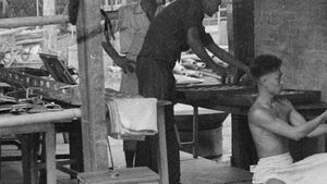 10 Potret Lawas Toko Roti Tahun 40-an Jadi Memori Indah Masa Lalu
