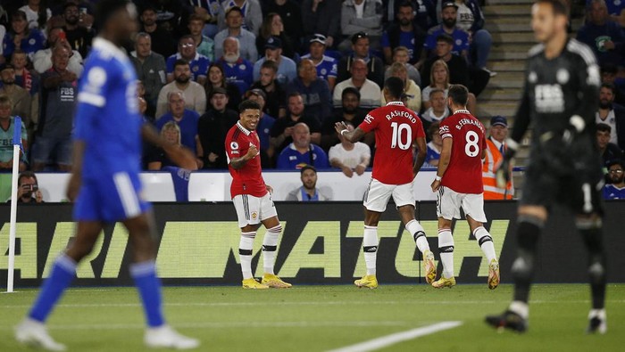Manchester United meraih kemenangan 1-0 atas Leicester City di King Power Stadium, Jumat (2/9/2022) dini hari WIB. Gol tunggal dicetak oleh Jadon Sancho.