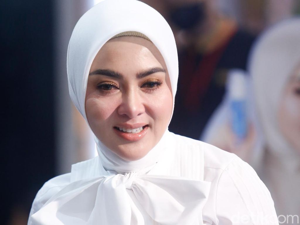 Syahrini Jawab soal Program Bayi Tabung Syahrini Jawab soal Program Bayi Tabung