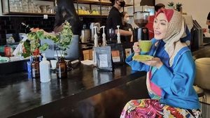 Angelina Sondakh Jago Masak, Bikin Roa Rica-rica hingga Pancake Pisang