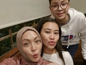 Angelina Sondakh Bakal Lebaran Bareng Reza Artamevia