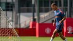 Foto Latihan Perdana Antony di MU
