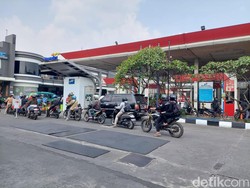 Banjir Kritik, Ini Pernyataan Lengkap Pemerintah Umumkan Harga BBM Naik