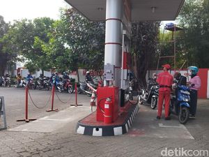 Gagal Dapat Pertalite Harga Lama, Warga: Yang Penting Ada Bensinnya Gagal Dapat Pertalite Harga Lama, Warga: Yang Penting Ada Bensinnya